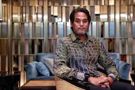 Contender for the umno youth chief post, khairy jamaluddin has an exclusive interview with malaysiakini where political and personal issues are discussed. Malaysia S Former Youth And Sports Minister Khairy Turns Down Bersatu Invite Says He Is Happy With Bn Se Asia News Top Stories The Straits Times
