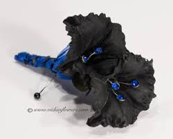 Silk Corsage and Boutonniere for Prom and Homcoming | Vickies Flowers