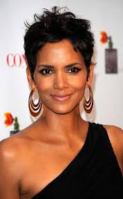 Does this suit my face shape and bone structure? 20 Best Halle Berry Pixie Cuts