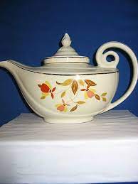 Maybe you would like to learn more about one of these? Hall S Jewel Tea Autumn Leaf Aladdin Tea Pot Jewel Tea Dishes Tea Pots Tea