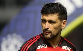 Julinho Camargo deixa o cargo de treinador do Juventude