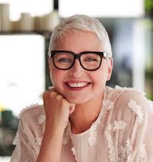 Anne Vien's Instagram, Twitter & Facebook