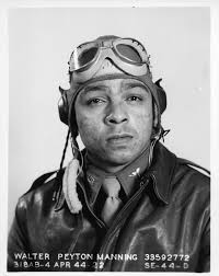 Walter Manning's Instagram, Twitter & Facebook