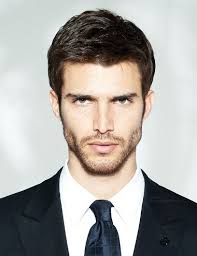 12 Cool And Best Big Forehead Hairstyles For Men Styles At Life Easy Mens Hairstyles Business Casual Hairstyles Business Hairstyles