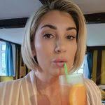 Beth Hustad's Instagram, Twitter & Facebook