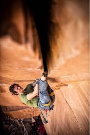 A vertical sprint to the top, bouldering: Adam Ondra Mit Belly Full Of Bad Berries 5 13 Im Indian Creek Utah Der Kletterblock
