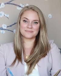 Angela Caras's Instagram, Twitter & Facebook