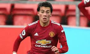 Manchester united's facundo pellistri celebrates with jesse lingard and teammates (image: Manchester United Winger Facundo Pellistri Set To Join Alaves On Loan For The Rest Of The Season Daily Mail Online