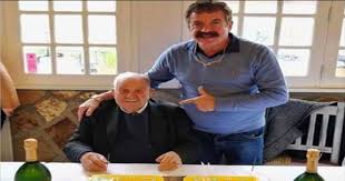 Quem pensa em quim barreiros pensa inevitavelmente em festa e alegria… é que eu não admito tristezas. Sexta Feira Ha Festa De Arromba Em Vila Praia De Ancora O Pai De Quim Barreiros Faz 100 Anos