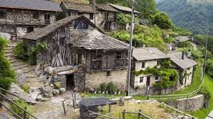 Wohnungen kaufen lago maggiore ausgewählt von ghioni immobilien. Tessin Dorf Verkauft Hauser Fur 1 Franken Geo