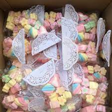 Tapi makin lama makin ramai yang buat, sebab tak semestinya door gift kena bagi benda yang mahal dan nampak ekslusif, barangan seperti di atas. Doorgift Budget Marshmallow Pakej Doorgift Utk Majlis Kahwin Aqiqah Birthday Party Kami Sediakan Dgn Har Wedding Doorgift Wedding Gift Favors Budget Gift