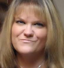 Amy Thrush's Instagram, Twitter & Facebook