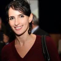 Claire Lenz's Instagram, Twitter & Facebook