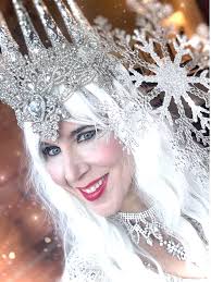 Homemade Ice Queen Costume for Halloween