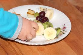 Hat er mit 7 monaten auch schon gegessen und immer gut vertragen. Obst Fur Babys 16 Geeignete Fruchtsorten Furs 1 Jahr Blw