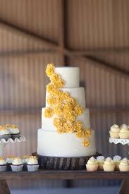 Paramount Ranch Wedding From We Heart Photography Yellow Wedding Cake Wedding Cake Rustic Rustic Wedding Cake