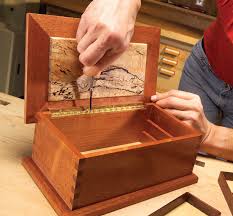 trered wood jewelry box por