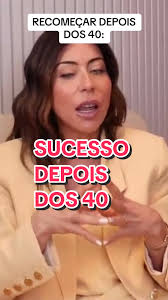 A estilista, empresária e dona da marca que leva seu nome, Carol Bassi,  conta um pouco como foi recomeçar sua carreira depois dos 40. #fyp #foryou  #tiktokfashion #cortespodcast
