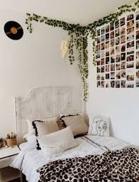 The Easiest Way To Make Your Dorm Room Look Cool Home Sweet In 2020 Room Ideas Bedroom Bedroom Decor Aesthetic Room Decor