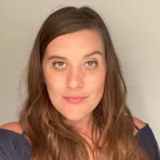 Chelsea Dittmar's Instagram, Twitter & Facebook