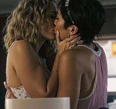 margot robbie kissing rihanna - SeaArt AI - Générateur dArt AI Gratuit