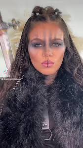 💄Blend&Create💄 (@makeupandtechno)