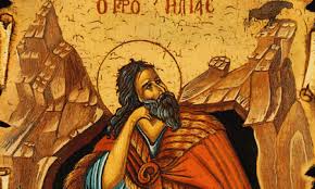 Βρίσκεται στο οροπέδιο των μουσών, σε υψόμετρο 2803 μέτρων, 10 λεπτά από το καταφύγιο του σ.ε.ο., στην ομώνυμη κορυφή. Fnsnhlkftrynzm