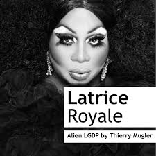 Scent a Celebrity Series: Gentleman, Spritz Your Perfumes