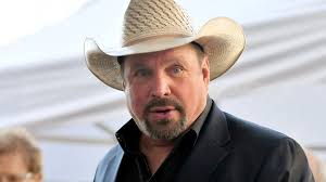 Who Is Dean McDermott's Girlfriend? Lily Calo's Job & Relationship History