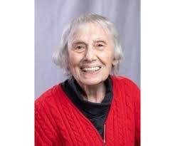 Nancy Ogilvie's Instagram, Twitter & Facebook