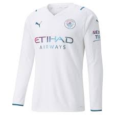 Ich bin auch immer wieder interessiert und auf der suche, ganz gleich welche jahrgänge die trikots haben. Manchester City Trikots Finde Dein Man City Trikot Bei Unisport