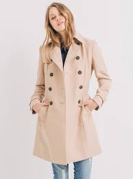 Garde Robe De Femme De 50 Ans Les Indispensables Tendances De Mode