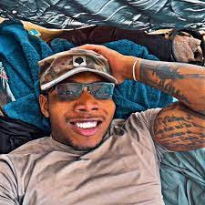 Hubert Stennis's Instagram, Twitter & Facebook