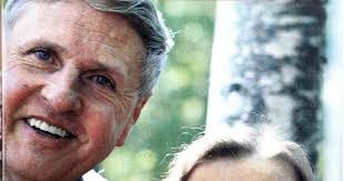 Lee Feigon's Instagram, Twitter & Facebook