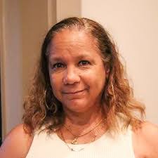 Sherry Benge's Instagram, Twitter & Facebook