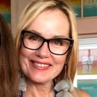 600+ "L Caroline" profiles