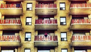 ڤڠساڤوري، اڤارتمنت‎‎) merupakan unit perumahan lengkap diri (sejenis harta tanah tempat tinggal yang merangkumi hanya sebahagian daripada bangunan. 10 English Phrases For Renting An Apartment Espresso English