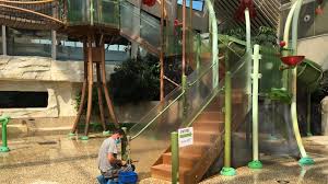 Vienne Les Clients Sont De Retour Sous La Bulle De Center Parcs