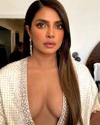Priyanka Chopra debuts a dramatic new haircut with a short fringe in her  latest Instagram post | Vogue India