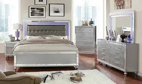 Create a statement bedroom with furniture options from our collection. Furniture Of America Cm7977sv 5pc 5 Pc Brachium Silver Finish Wood Queen Bedroom Set With Mirror Accents