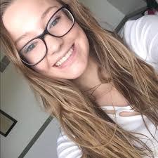 Shannon Redifer's Instagram, Twitter & Facebook