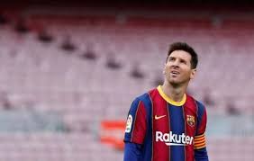وكان ليونيل ميسي قد أنهي تعاقده بشكل رسمي مع فريقه برشلونة في 30 يونيو من الشهر الماضي، وأصبح لاعب حر حتي هذه اللحظة ويحق له الانتقال إلى أي فريق دون الرجوع إلى إدارة برشلونة. Tvcm4ue9 Kfxlm