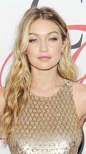 Nise Woman Gigi Hadid In 2020 Cool Hair Color Hair Color Womens Hairstyles