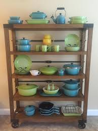 How To Display Le Creuset Le Creuset Cookware Le Creuset Kitchen Cookware Display