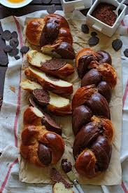 Brioche Tressee Bicolore Au Cacao Recette En Espagnol Trenza De Brioche Bicolor Food Sweet Recipes Love Food