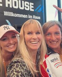 Eve Scheer (@eve_scheer) • Instagram photos and videos