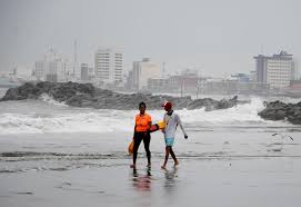 Los efectos del huracán grace comenzaron a impactar en la zona de tierra entre tecolutla y nautla, en veracruz, como categoría 3. Dctgtlnl3aojvm