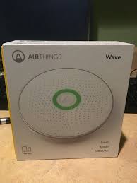 The corentium radon monitor allows you to take a reading of the radon levels and its lcd screen displays the average. Airthings Wave Smart Radon Detector Review For Smart Homes Gearbrain