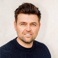 Justin Vandenberg's Instagram, Twitter & Facebook