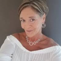 Lori Mcavoy's Instagram, Twitter & Facebook